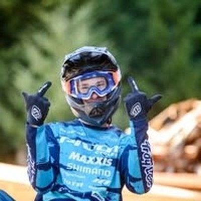 Facundo Descalzo professional downhill mountain bike rider