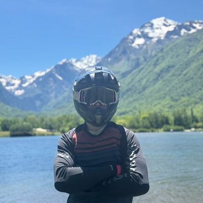 Roee Ostfeld professional downhill mountain bike rider