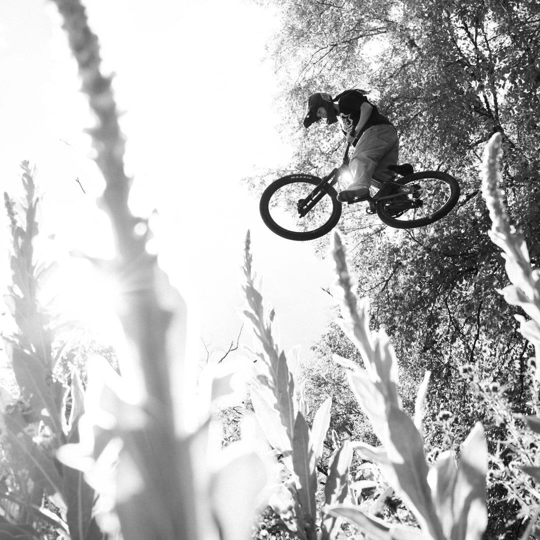 Zoe Witwicki professional downhill mountain bike rider